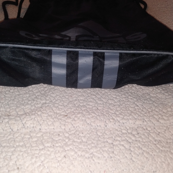 Adidas drawstring backpack - Picture 2 of 5